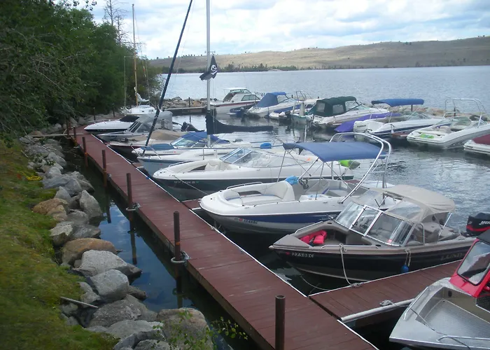 Lakeside And Marina Resort 3*